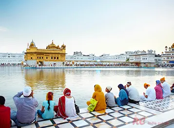 Delhi to Amritsar Tempo Traveller