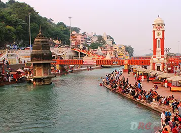 Delhi to Haridwar Tempo Traveller