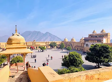 Delhi to Jaipur Tempo Traveller