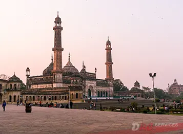 Delhi to Lucknow Tempo Traveller