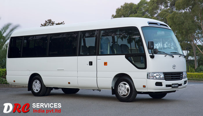 luxury tempo traveller on rent in mumbai