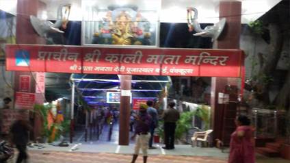 9 seater tempo traveller hire in delhi