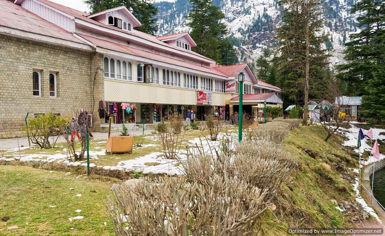 Manali tour package from Delhi