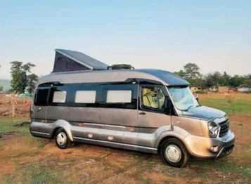 Hire Vanity Van on Rent