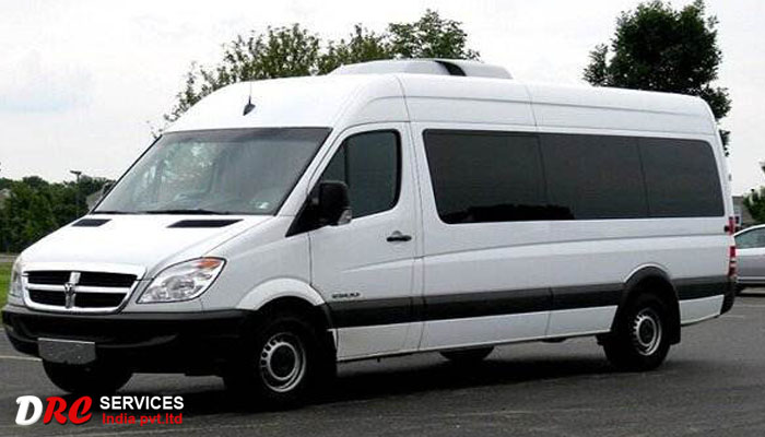 luxury tempo traveller on rent in mumbai