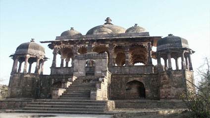 9 seater tempo traveller hire in rajasthan